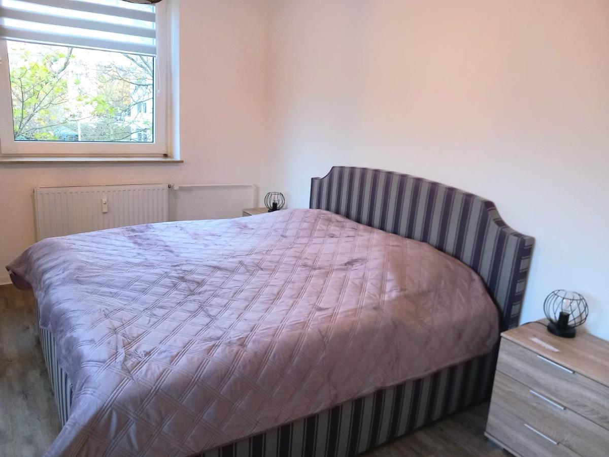 City Apartment Duisburg 2#Netflix &Wlan &Kingsize Bett & Kaffee Maschine & Central & 500M Innenhafen & 2 Min U Bahn 外观 照片